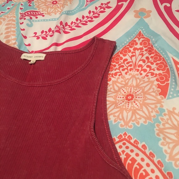 GILDED INTENT SZ SMALL RIBBED TANK . Can be worn multiple ways . - Picture 5 of 7